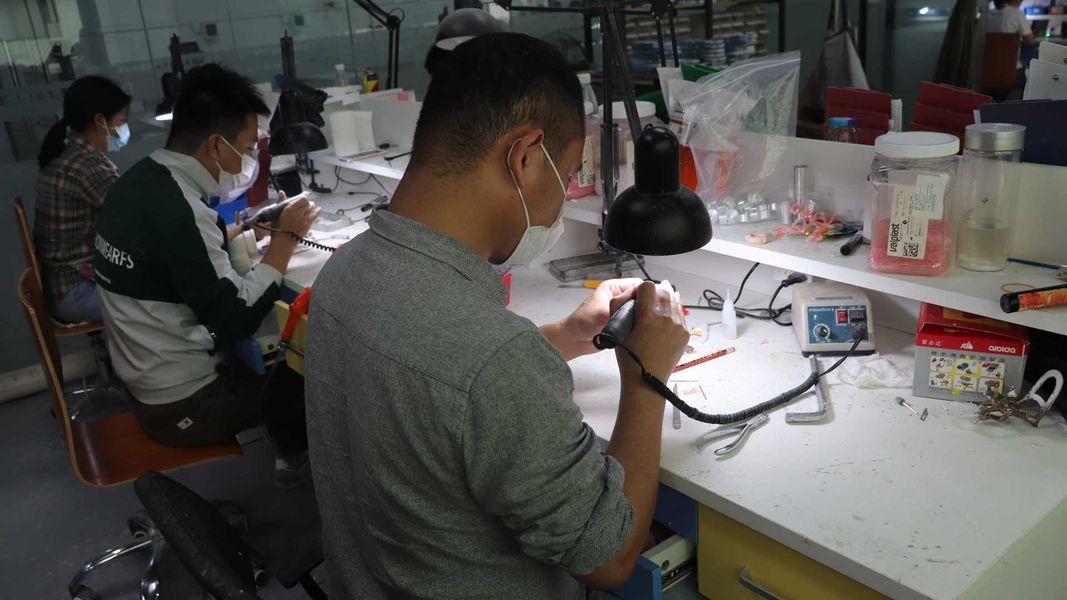 Standard Dental Lab Co., Limited manufacturer production line